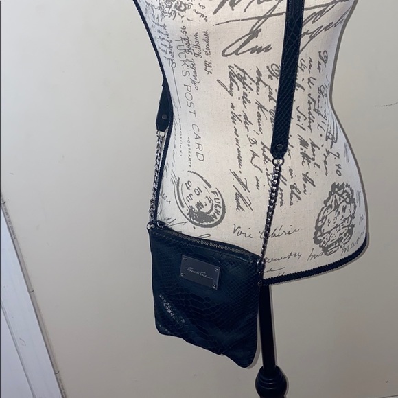 Kenneth Cole Crossbody Bag - Picture 3 of 6